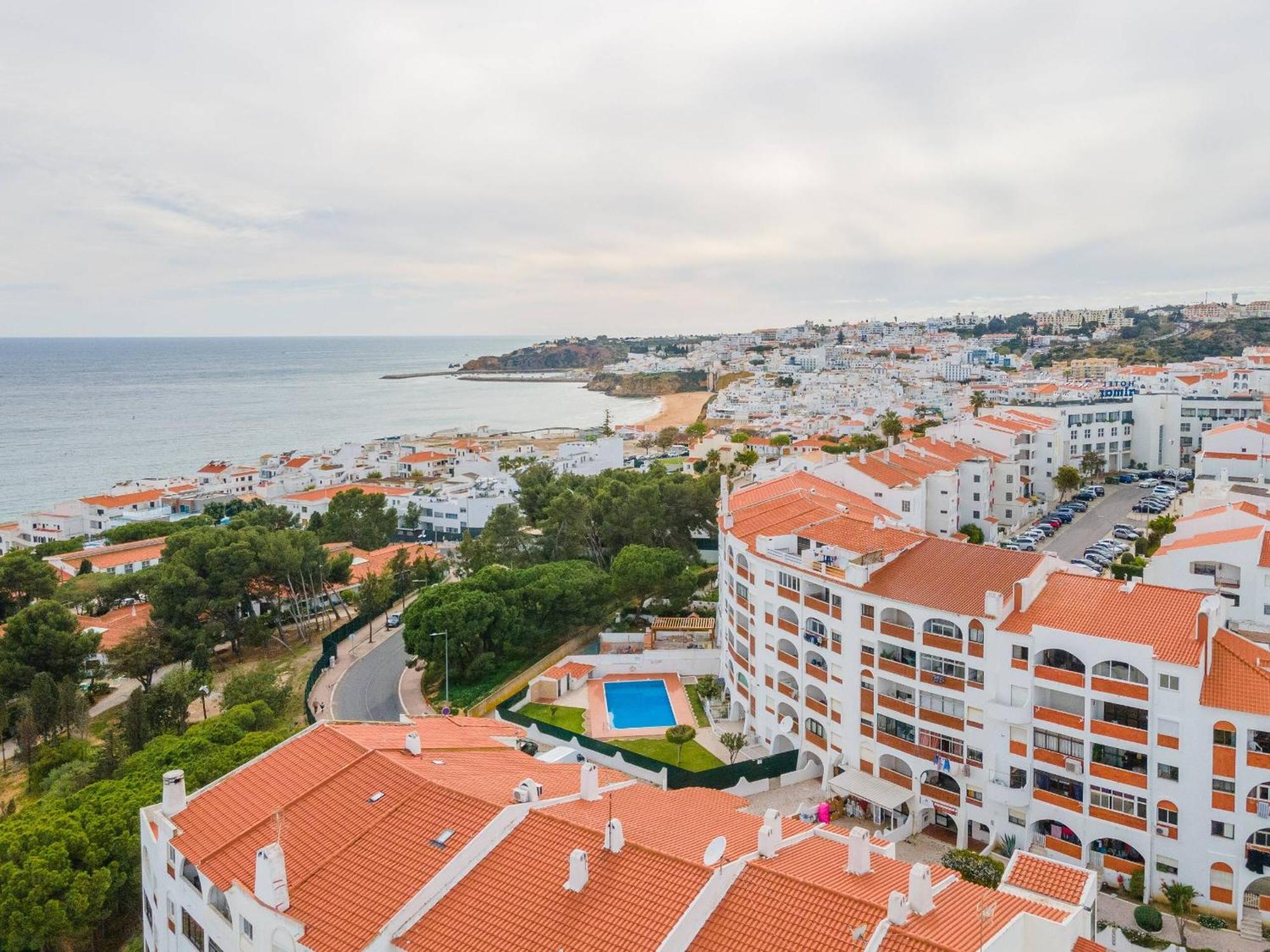 Palmeiras Apartment - 19A By Hellovacations Albufeira Exterior foto